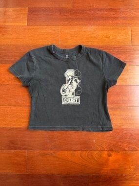 Cherry LA Graphic Cropped Tee